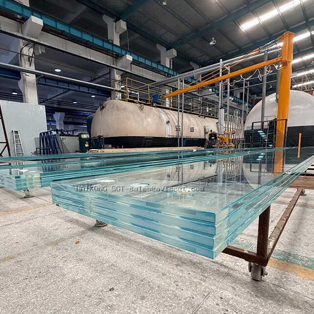 jumbo laminated glass installation for commercial curtain wall