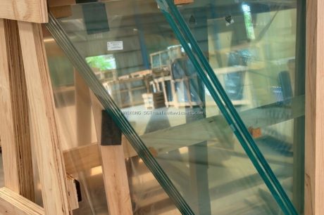 structural laminated glass