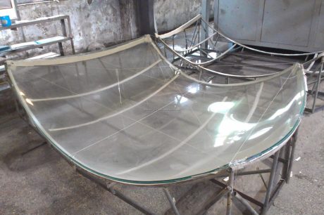 heat-bent curved glass